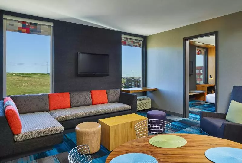 キングサイズベッドのスタンダードルーム, Aloft Broomfield Denver