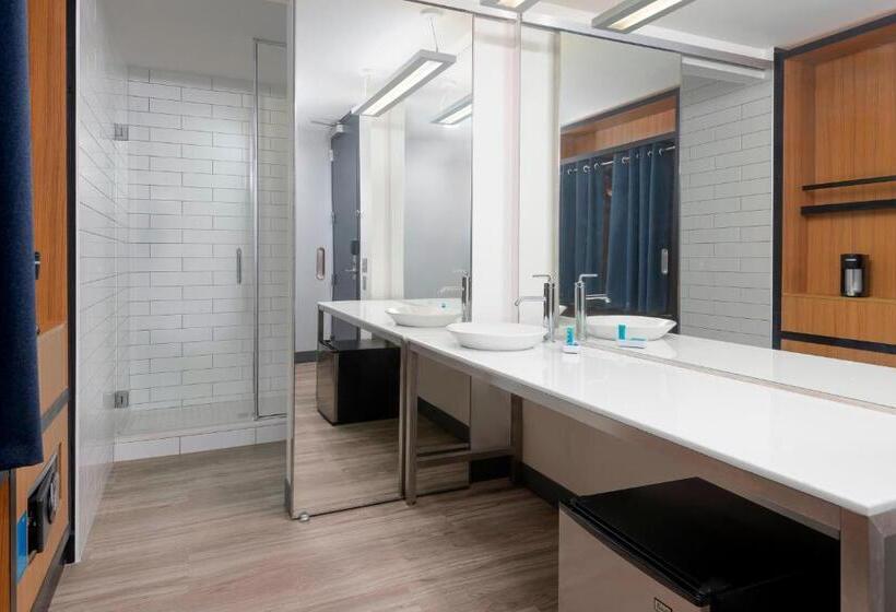 Номер Стандарт, Aloft Jacksonville Airport