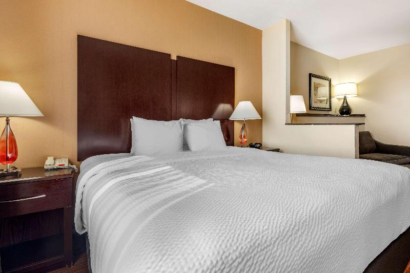 מיטת קינג בסוויטה, Best Western Plus Dfw Airport West Euless