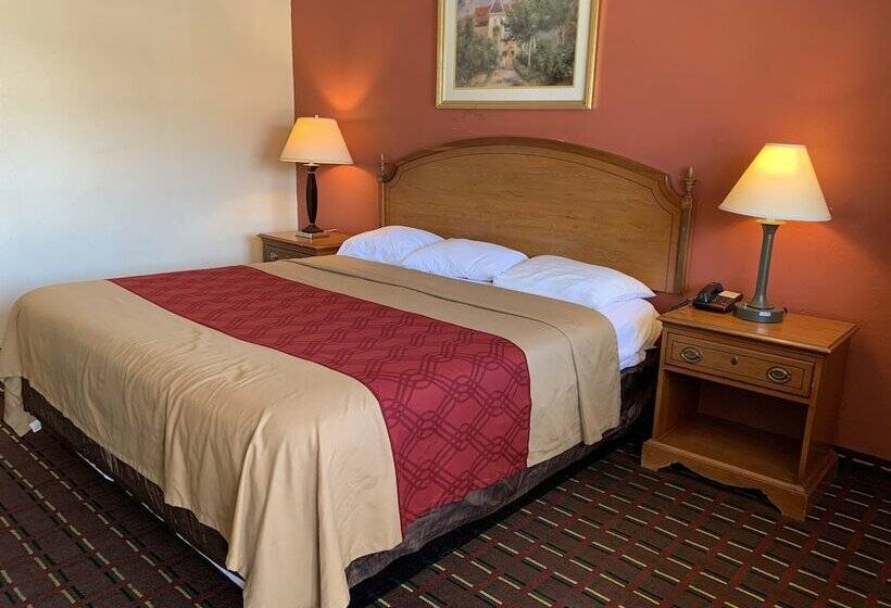 经济房, Budget Inn Madill