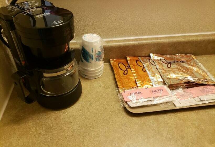 غرفة قياسية, Cody Legacy Inn & Suites