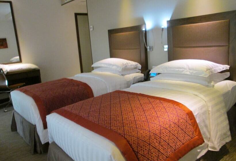 高级客房, Crowne Plaza Madinah, An Ihg