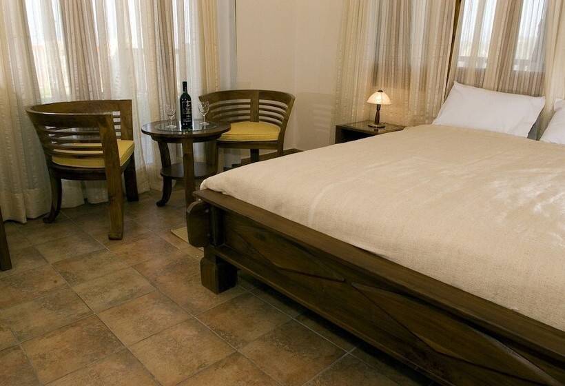 Номер Стандарт, Demetriou Paradisos Hills