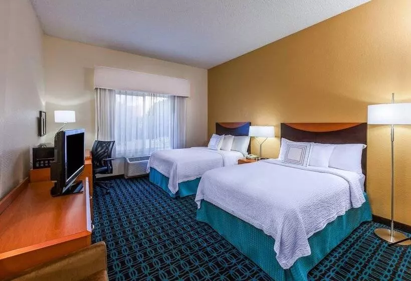 ２ダブルベッドのスタンダードルーム, Fairfield Inn & Suites By Marriott Rogers