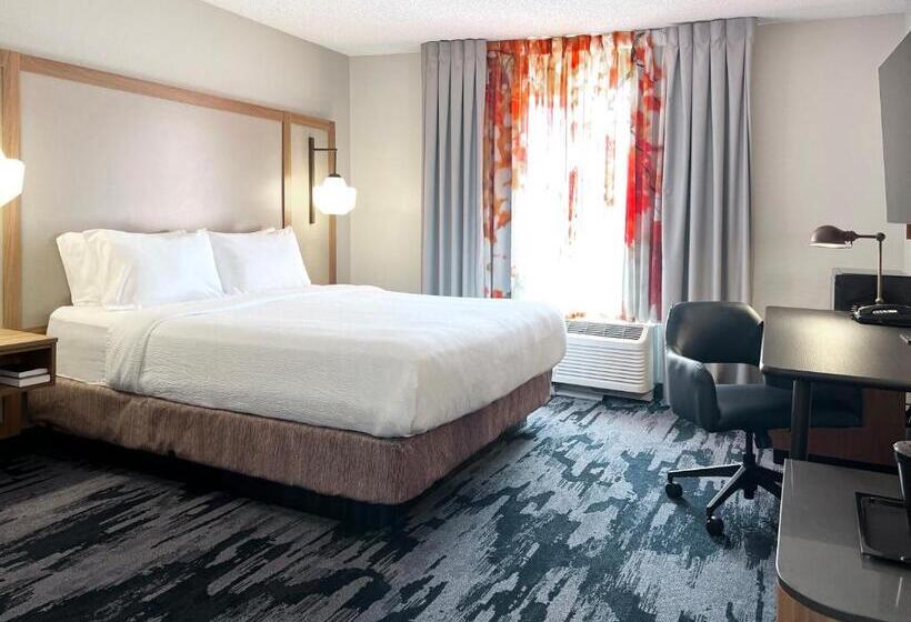 스위트 킹사이즈 침대, Fairfield Inn & Suites By Marriott Rogers