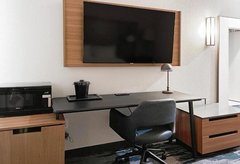 장애인을 위한 킹사이즈 침대 스탠다드 룸, Fairfield Inn & Suites By Marriott Rogers