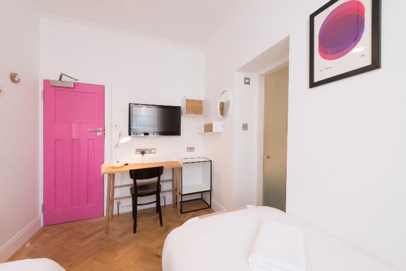 غرفة قياسية سرير كينج لذوى الإحتياجات الخاصة, Hyatt Centric The Woodlands