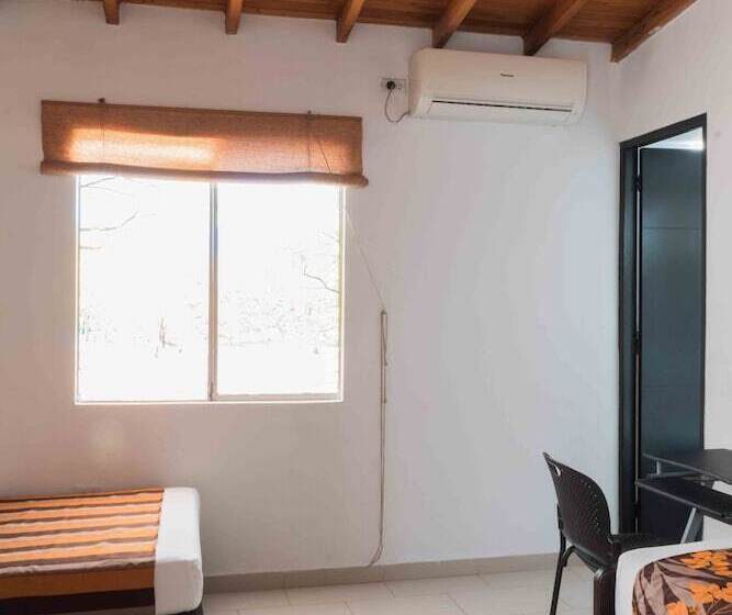 חדר סטנדרט לשלושה, Quinta Avenida