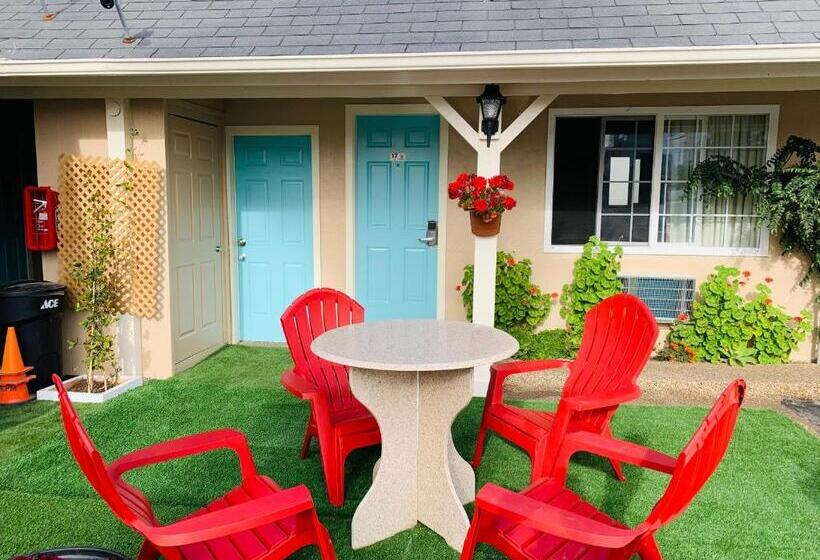 家庭间, Central Coast Inn  Cayucos