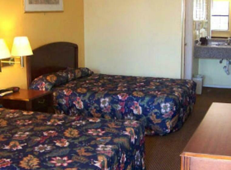 חדר סטנדרט שתי מיטות זוגיות, Seagoville Inn