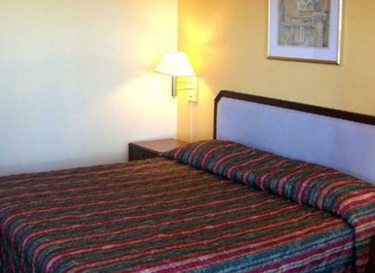 חדר סטנדרט עם מיטת קינג, Seagoville Inn