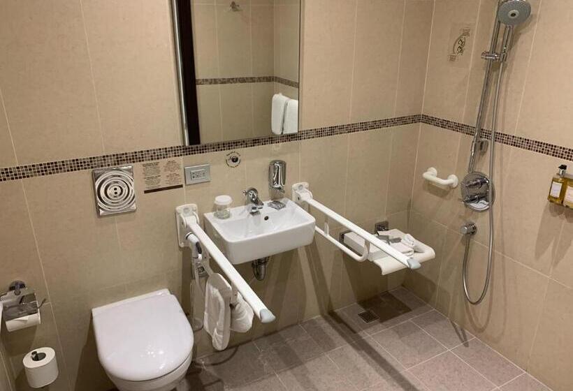 장애인을 위한 스탠다드 룸, Staybridge Suites Beirut, An Ihg