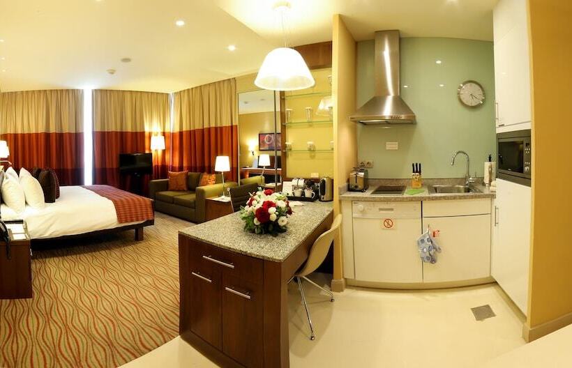 스탠다드 스튜디오, Staybridge Suites Beirut, An Ihg