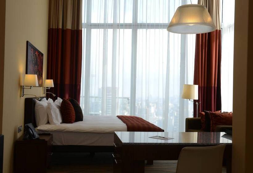 스탠다드 스튜디오, Staybridge Suites Beirut, An Ihg
