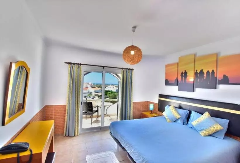 آپارتمان 1 خوابه با بالکن و چشم‌انداز دریا, Tonel Apartamentos Turisticos