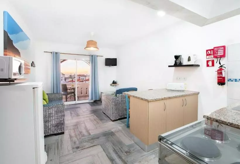 آپارتمان 1 خوابه با بالکن و چشم‌انداز دریا, Tonel Apartamentos Turisticos