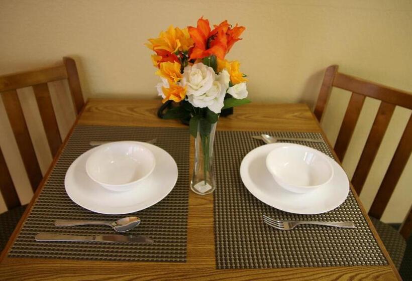 基本间, Affordable Suites Wilson