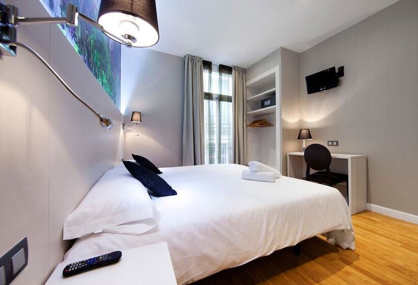 اتاق استاندارد یک نفره, Hostal Bcn Ramblas