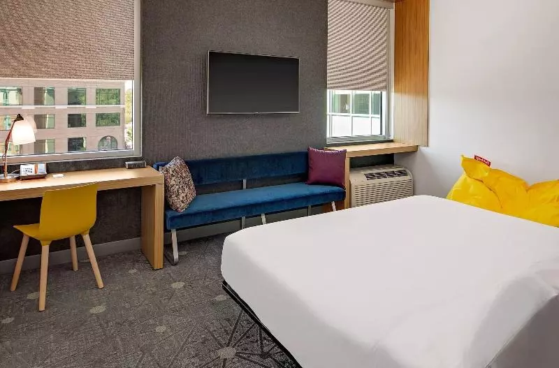 キングサイズベッドのスタンダードルーム, Aloft Chapel Hill