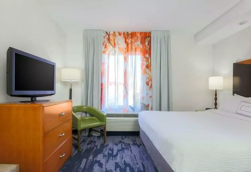 キングサイドベッドのスタンダードワンルーム, Fairfield Inn & Suites By Marriott Mahwah