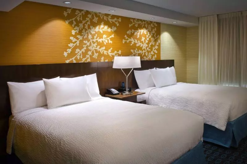 سوئیت با تخت بزرگ, Fairfield Inn & Suites By Marriott Watertown Thousand Islands