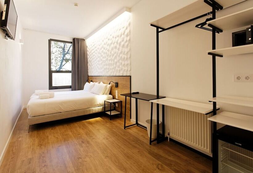 Номер Стандарт Вид на Город, Green House