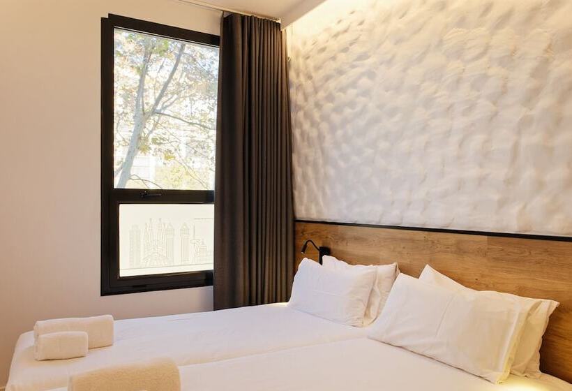 Номер Стандарт Вид на Город, Green House