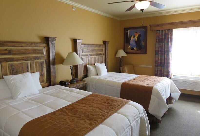 Номер Стандарт 2 Двуспальные Кровати, La Hacienda Inn