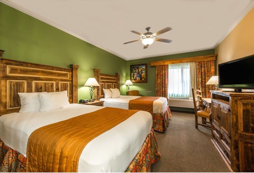 חדר סטנדרט שתי מיטות זוגיות, La Hacienda Inn