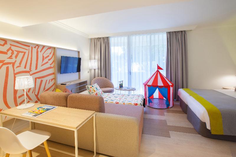 חדר דלוקס, Zenith Kuantan