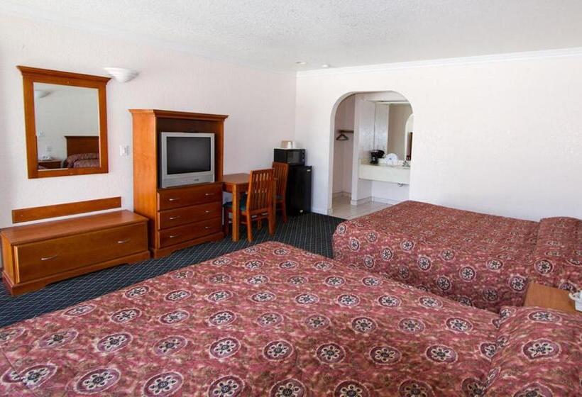 스탠다드 룸, West Coast Inn   Near Gem Theatre