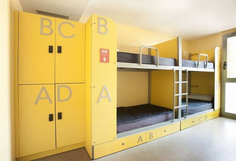 Кровать в Общей Комнате, Twentytu Hostel Barcelona