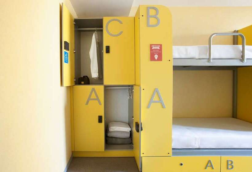 Кровать в Общей Комнате, Twentytu Hostel Barcelona