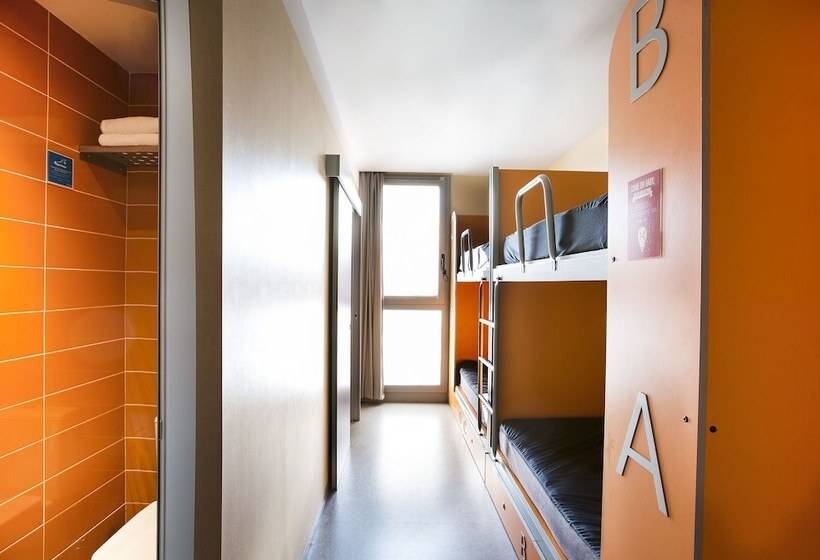 Кровать в Общей Комнате, Twentytu Hostel Barcelona