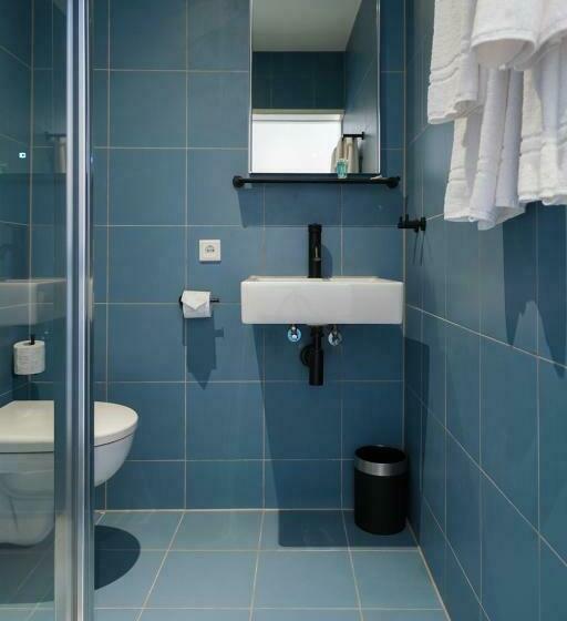 اتاق استاندارد, Amistad