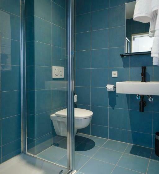 اتاق استاندارد, Amistad