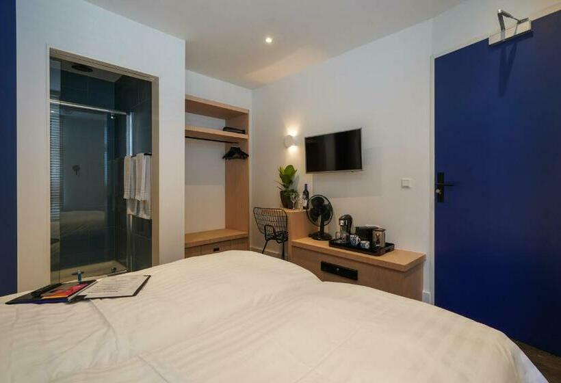 اتاق استاندارد, Amistad