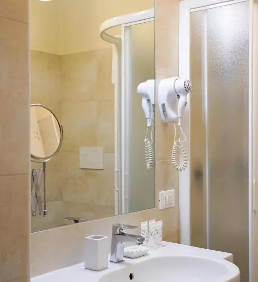 اتاق استاندارد یک نفره, Affittacamere Alba
