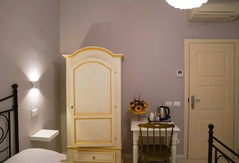 اتاق استاندارد یک نفره, Affittacamere Alba
