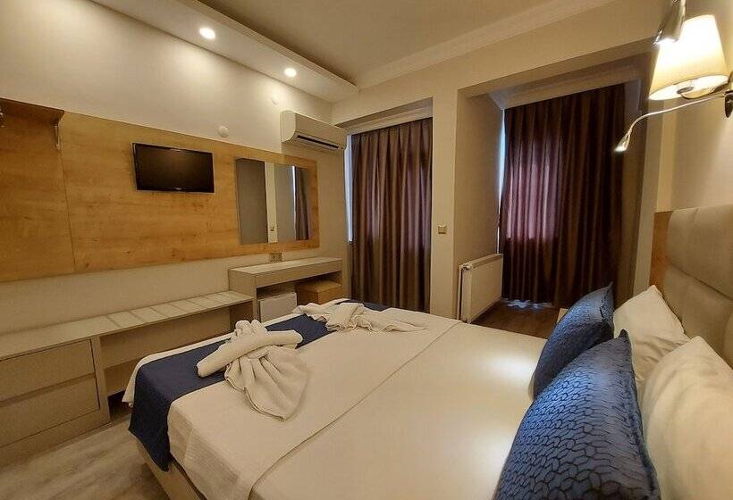 Camera Standard, Afsin