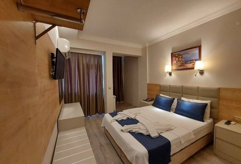 Camera Standard, Afsin