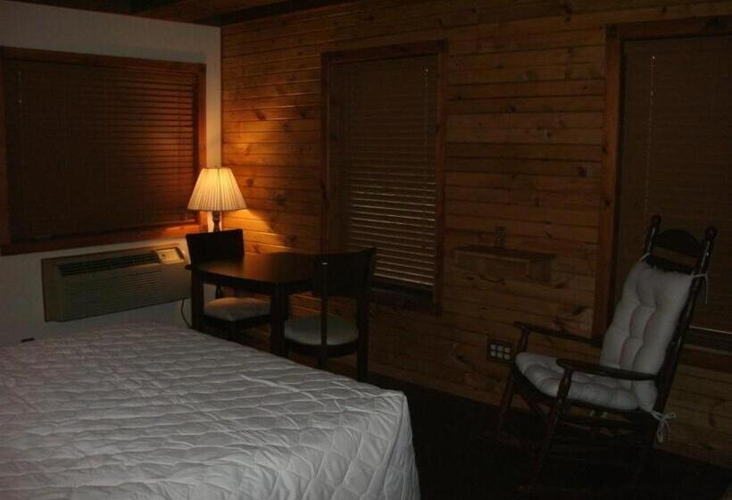 חדר דחוקס עם מיטת קינג, Cool Springs Inn