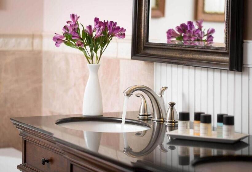 套房, Grand Harbor Inn