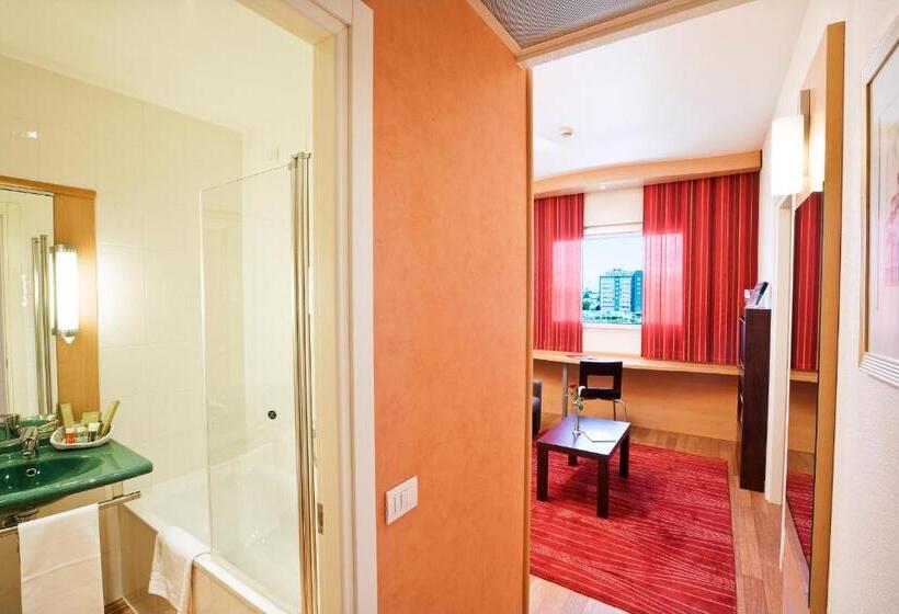 Suite Junior, Rafael