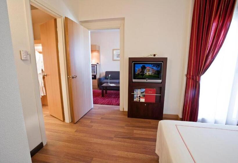 Suite Junior, Rafael