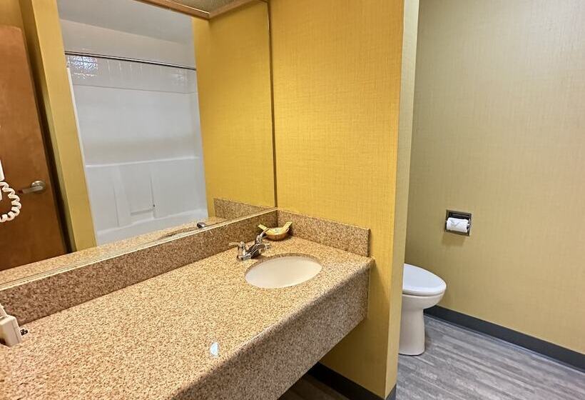 جناح عائلي, Timberland Inn & Suites