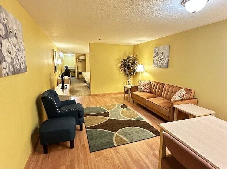 جناح عائلي, Timberland Inn & Suites