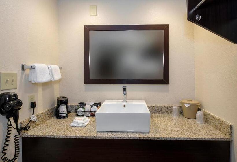 غرفة ديلوكس, Red Roof Inn Helen