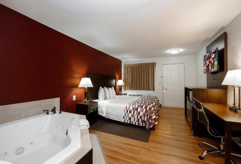 جناح سرير كينج, Red Roof Inn Helen