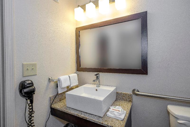 غرفة سوبيريور سرير كينج, Red Roof Inn Helen